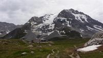 07 Col de la vanoise, refuges sur fond de grand Casse